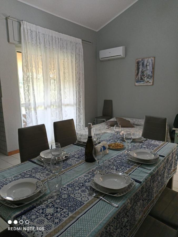 Ranieli Apartments Drapia Eksteriør billede